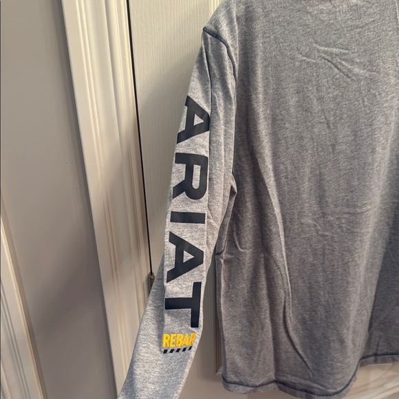Ariat Rebar workman T shirt Heather gray. Size small - Picture 5 of 5